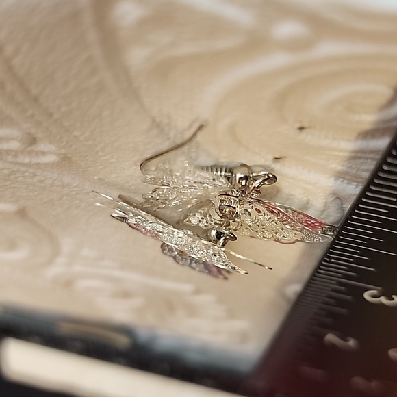 Multidimensional Butterfly Lightweight  Earrings Silver tone - Picture 6 of 6